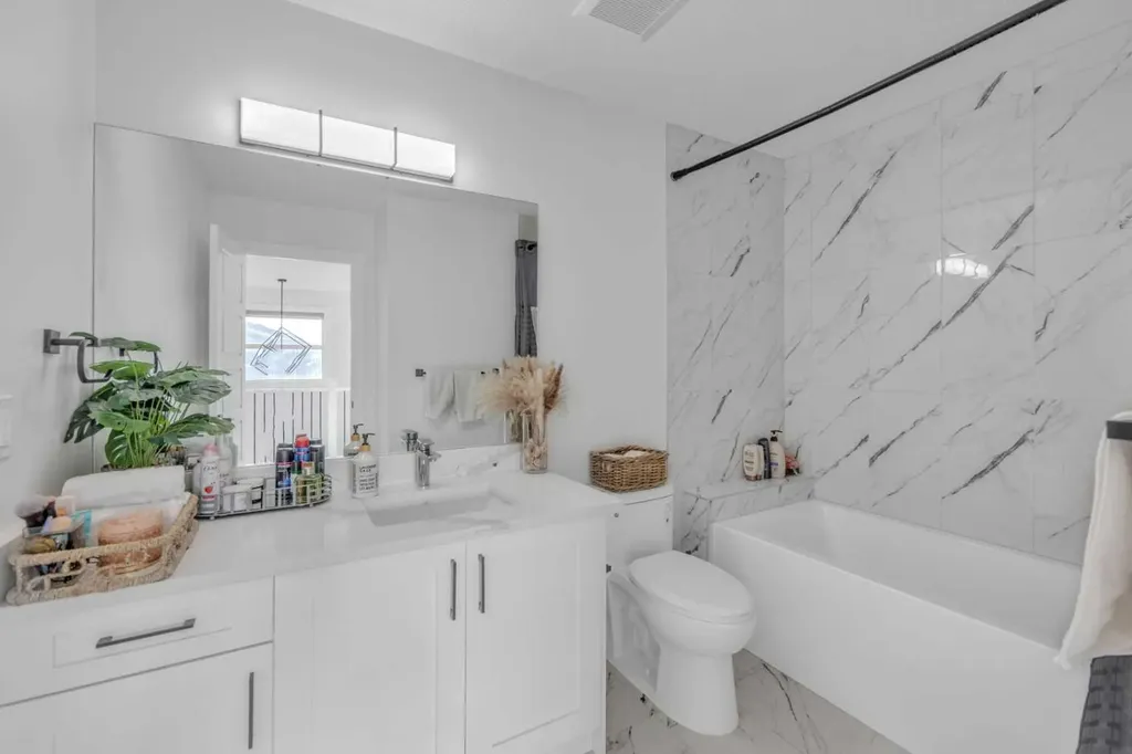 97 Baysprings Gardens SW Airdrie AB T4B 5C6