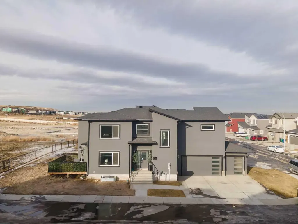 97 Baysprings Gardens SW Airdrie AB T4B 5C6