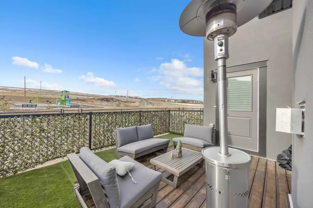 97 Baysprings Gardens SW Airdrie AB T4B 5C6