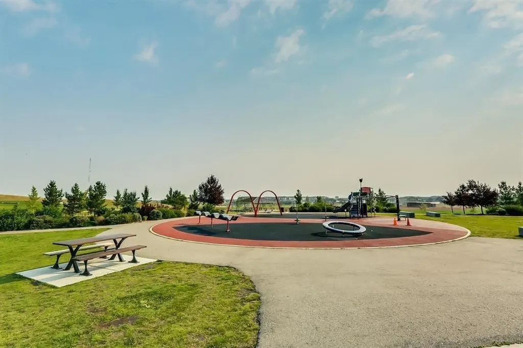 943 Windsong Drive SW Airdrie AB T4B 0N5