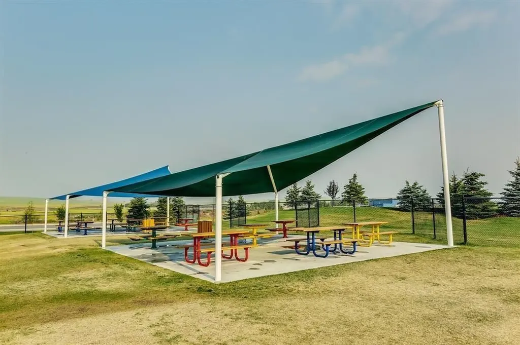 943 Windsong Drive SW Airdrie AB T4B 0N5