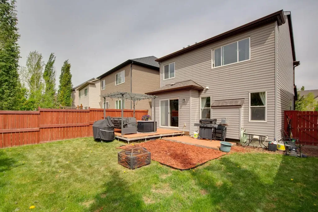 943 Windsong Drive SW Airdrie AB T4B 0N5