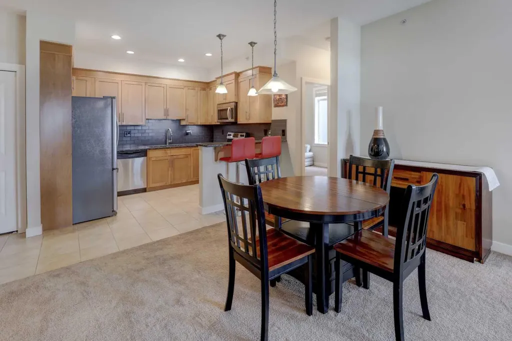 1005B Westmount Drive Strathmore AB T1P 0C3