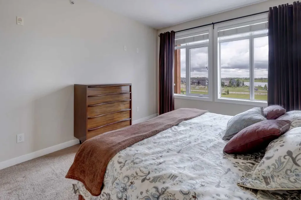 1005B Westmount Drive Strathmore AB T1P 0C3