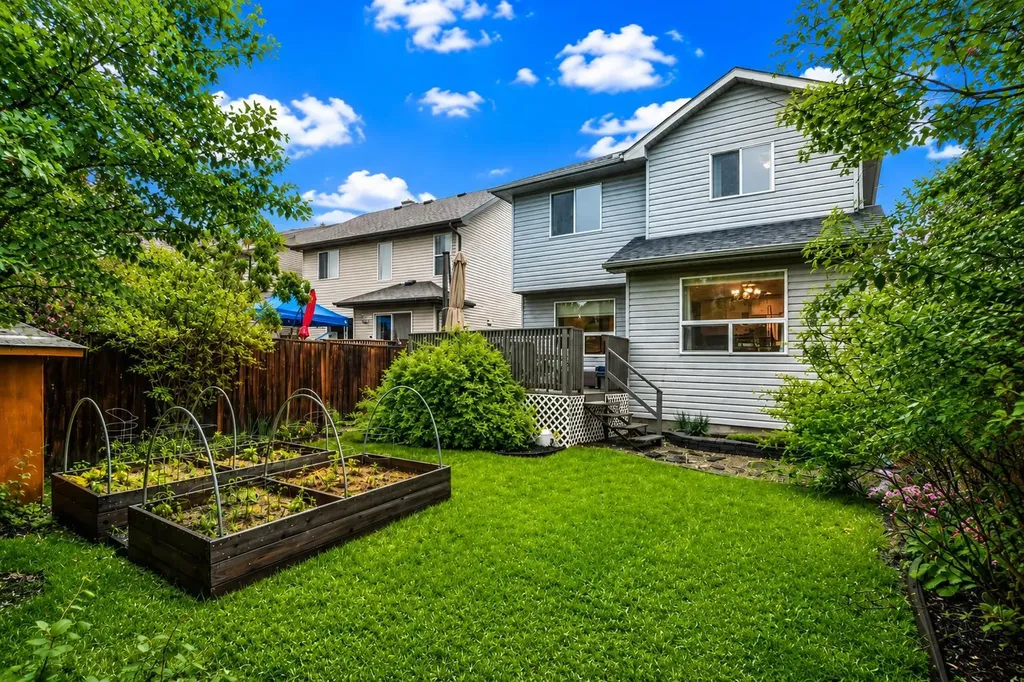 174 Brightondale Crescent SE Calgary AB T2Z4K1
