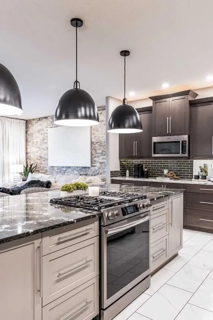 936 Maskell Place SE Redcliff AB T0J 2P0