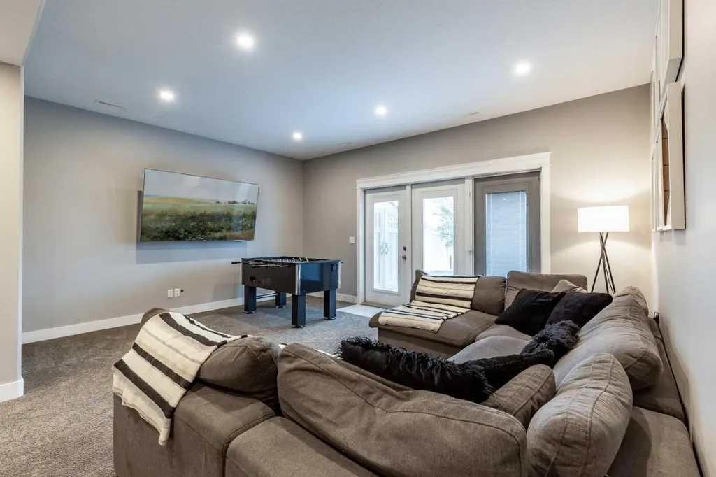 936 Maskell Place SE Redcliff AB T0J 2P0