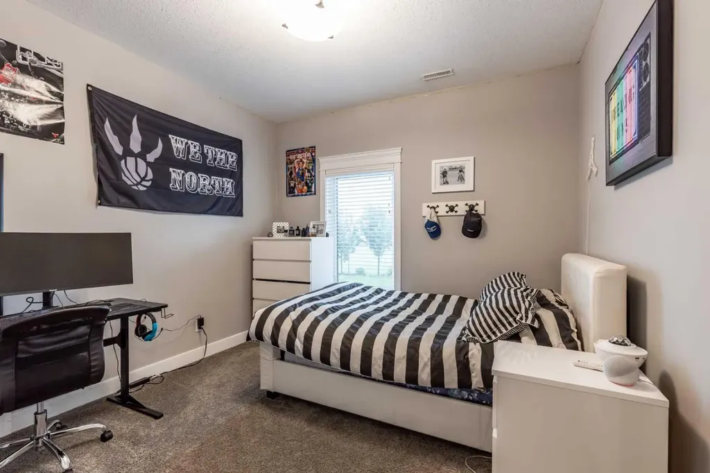 936 Maskell Place SE Redcliff AB T0J 2P0