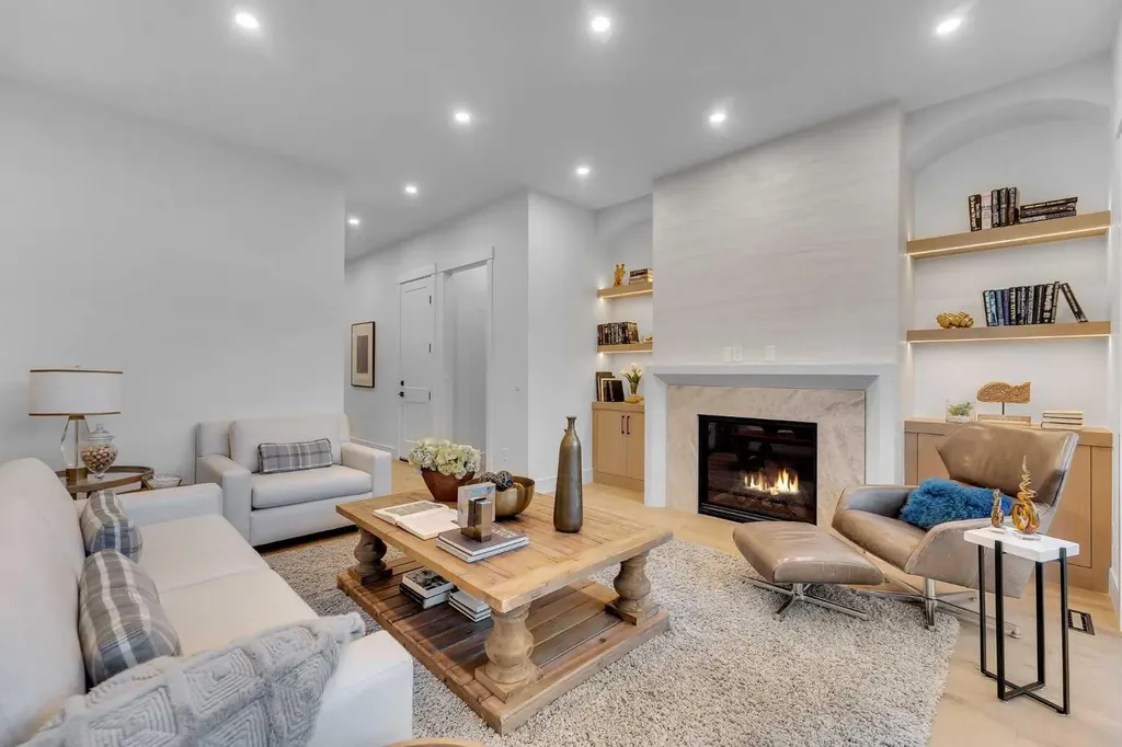 1729 19 Avenue NW Calgary AB T2M 1B4