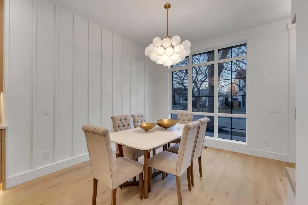 1729 19 Avenue NW Calgary AB T2M 1B4