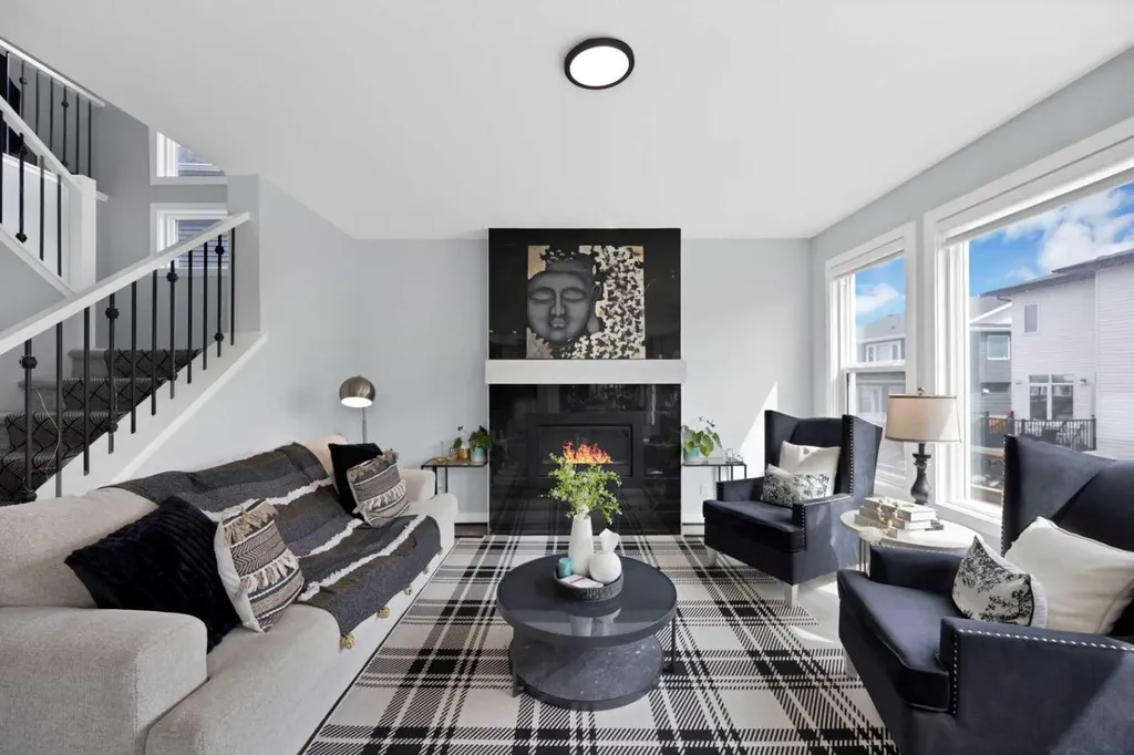 211 Dawson Harbour Court Chestermere AB T1X 1Z6