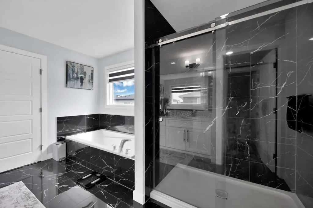 211 Dawson Harbour Court Chestermere AB T1X 1Z6