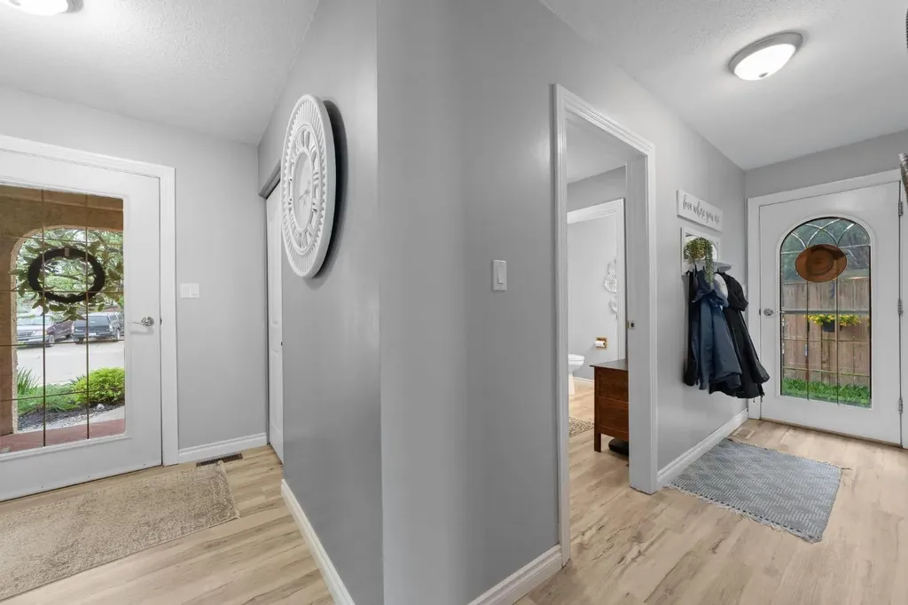4311 66 Street Camrose AB T4V3L5