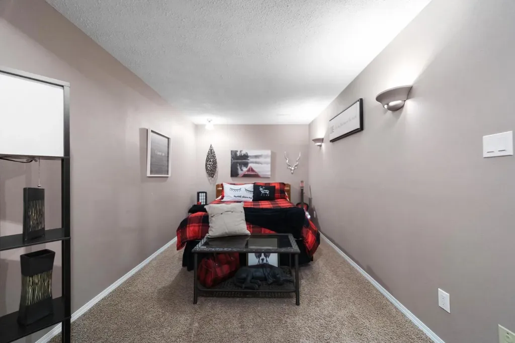 4311 66 Street Camrose AB T4V3L5