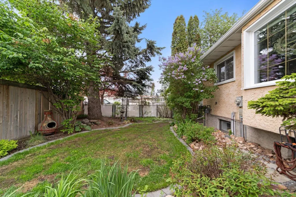 4311 66 Street Camrose AB T4V3L5