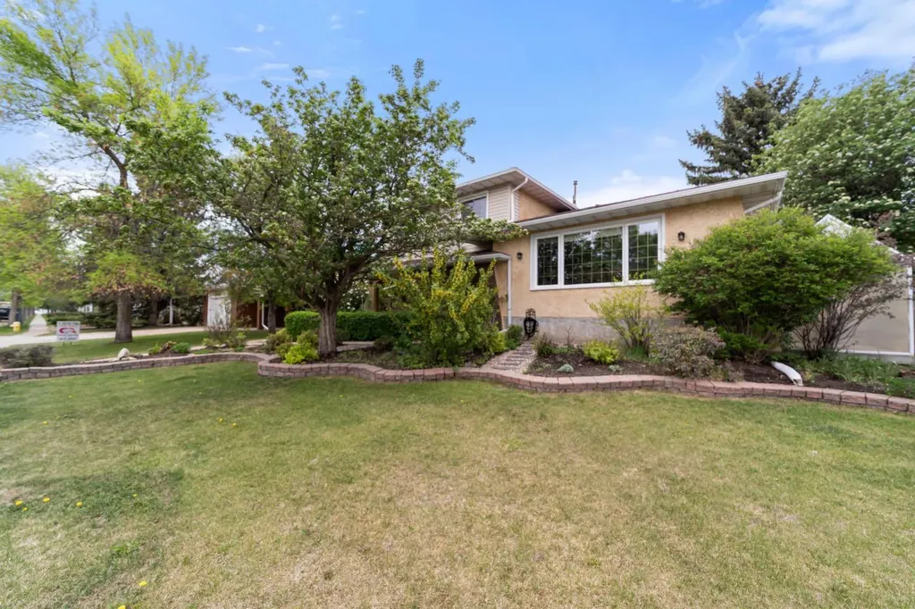 4311 66 Street Camrose AB T4V3L5