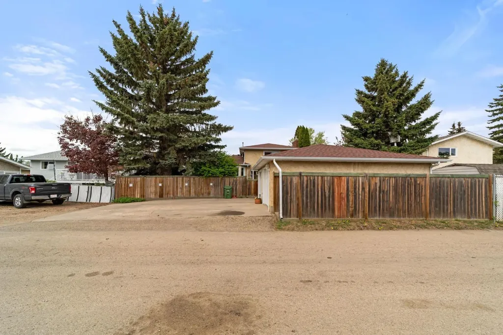 4311 66 Street Camrose AB T4V3L5