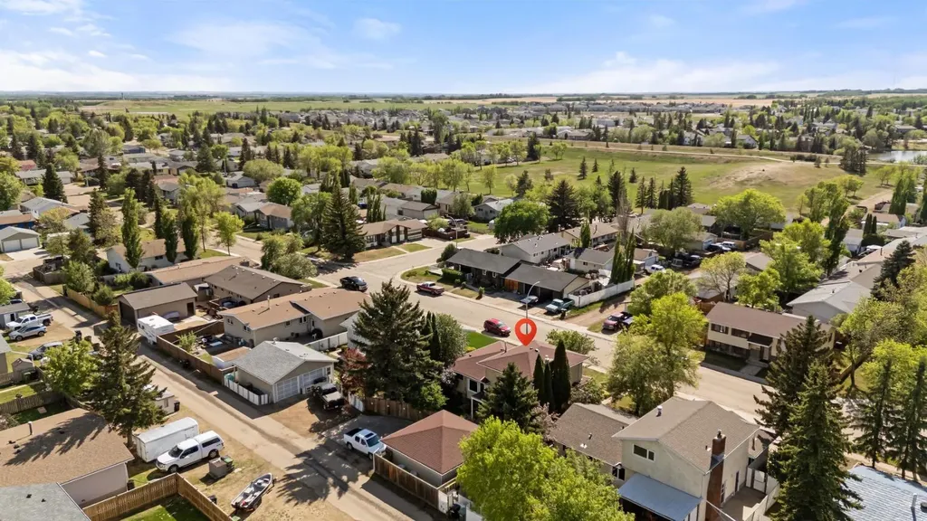 4311 66 Street Camrose AB T4V3L5