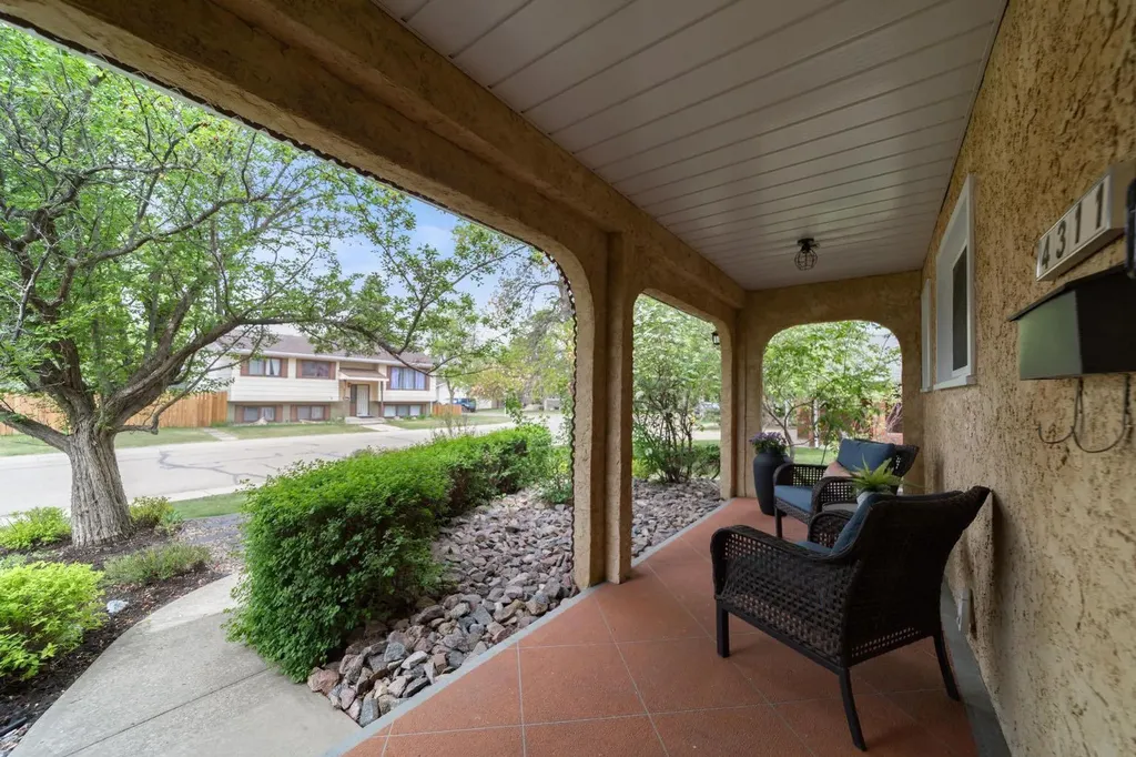 4311 66 Street Camrose AB T4V3L5