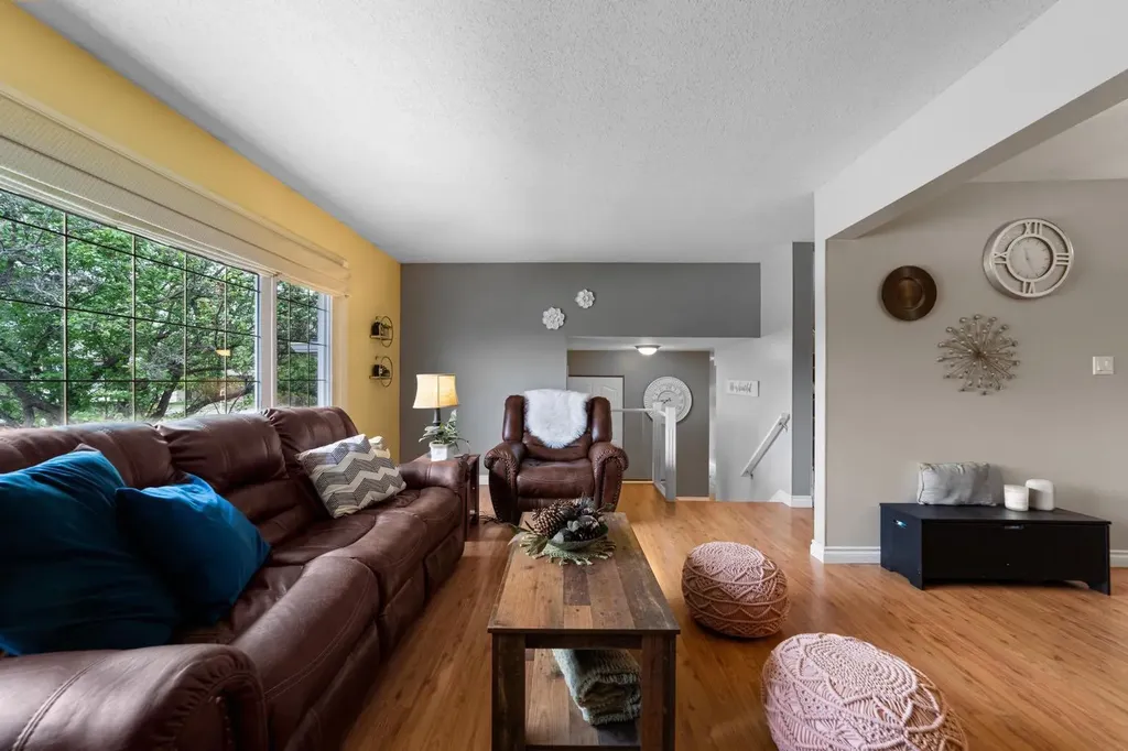 4311 66 Street Camrose AB T4V3L5