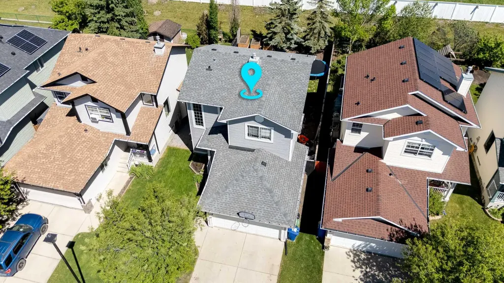 143 Silver Springs Way NW Airdrie AB T4B 2V4