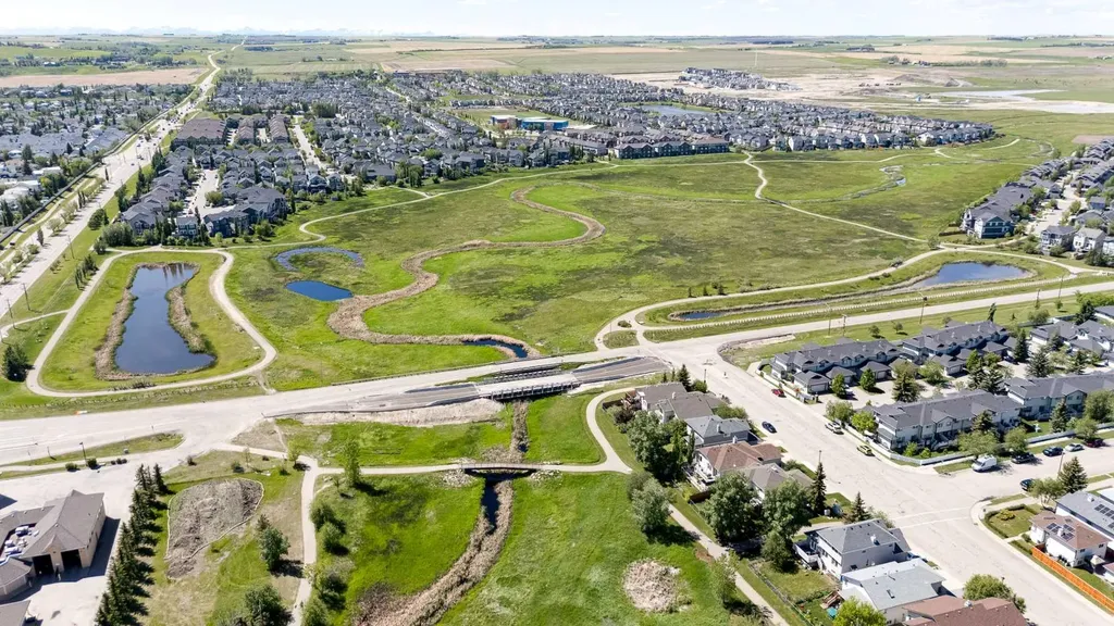 143 Silver Springs Way NW Airdrie AB T4B 2V4