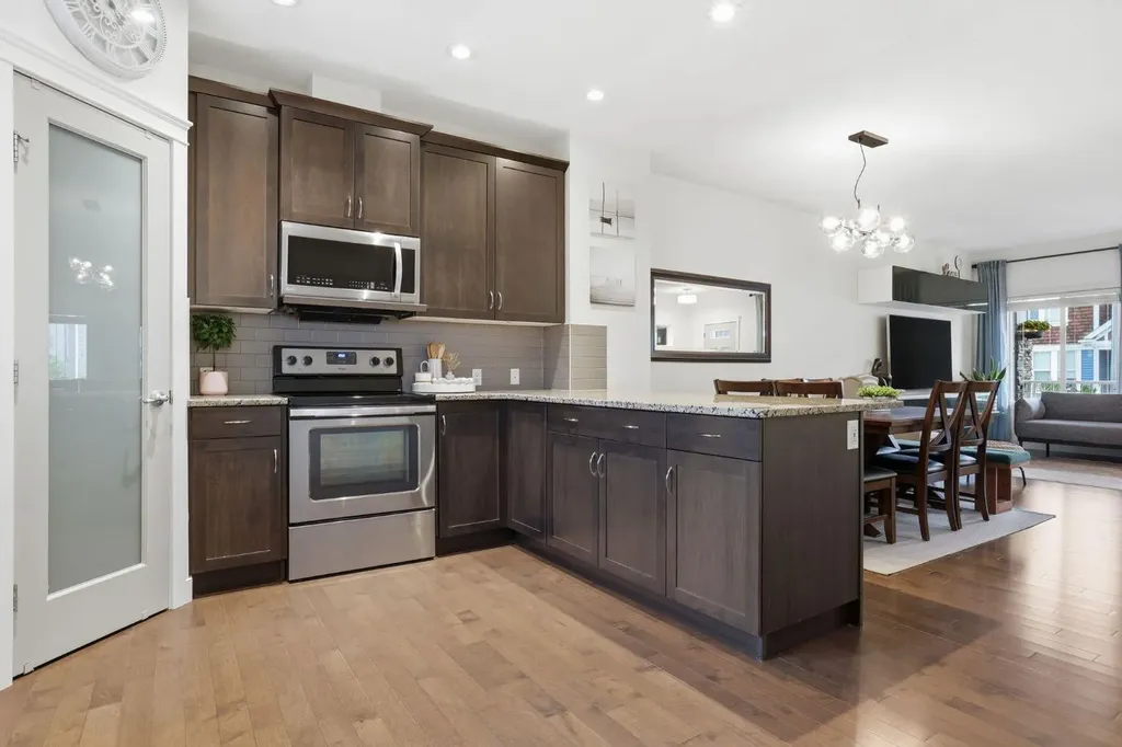33 Redstone Common NE Calgary AB T3N 0K3