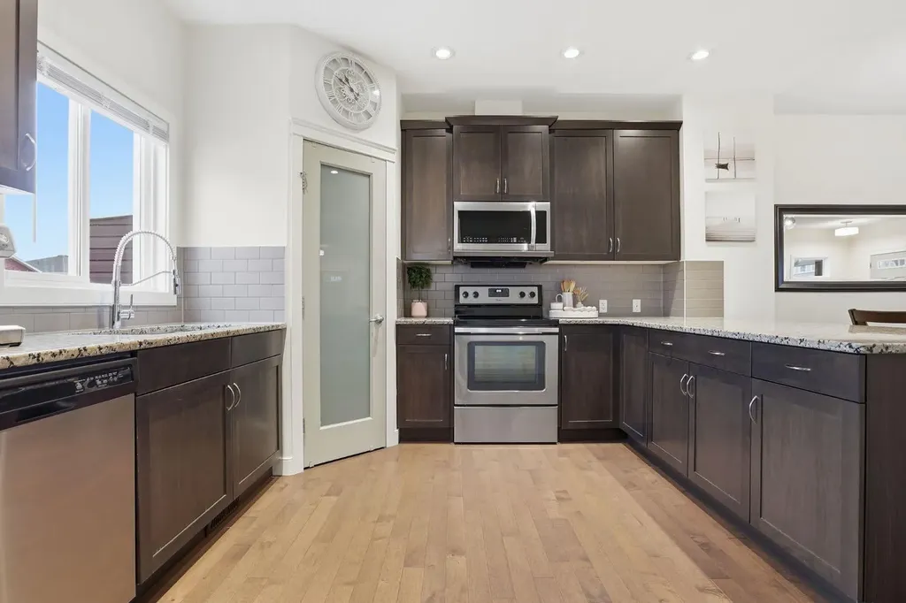 33 Redstone Common NE Calgary AB T3N 0K3
