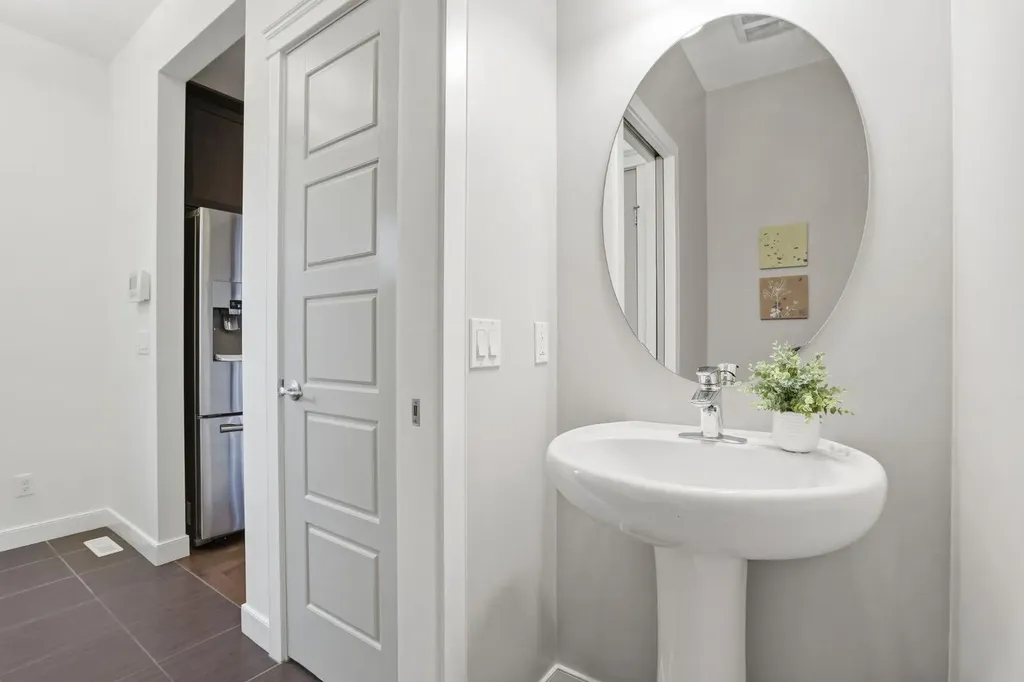 33 Redstone Common NE Calgary AB T3N 0K3