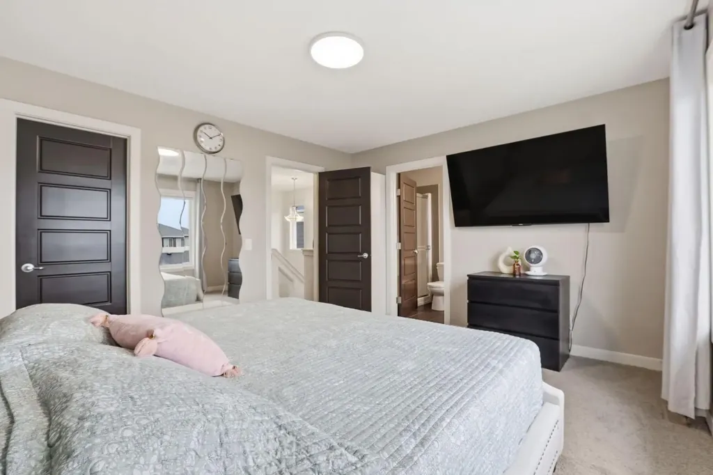 33 Redstone Common NE Calgary AB T3N 0K3