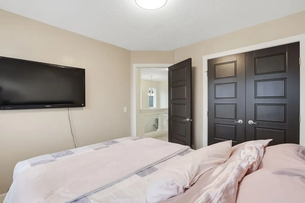 33 Redstone Common NE Calgary AB T3N 0K3