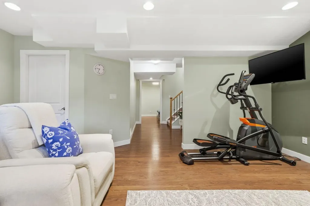33 Redstone Common NE Calgary AB T3N 0K3