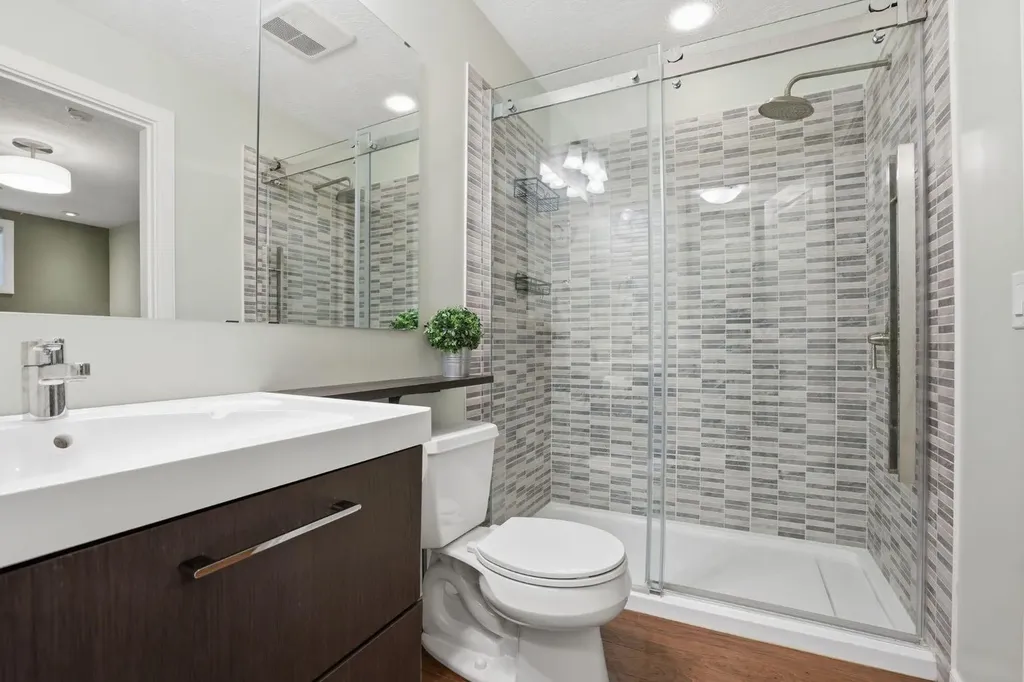 33 Redstone Common NE Calgary AB T3N 0K3