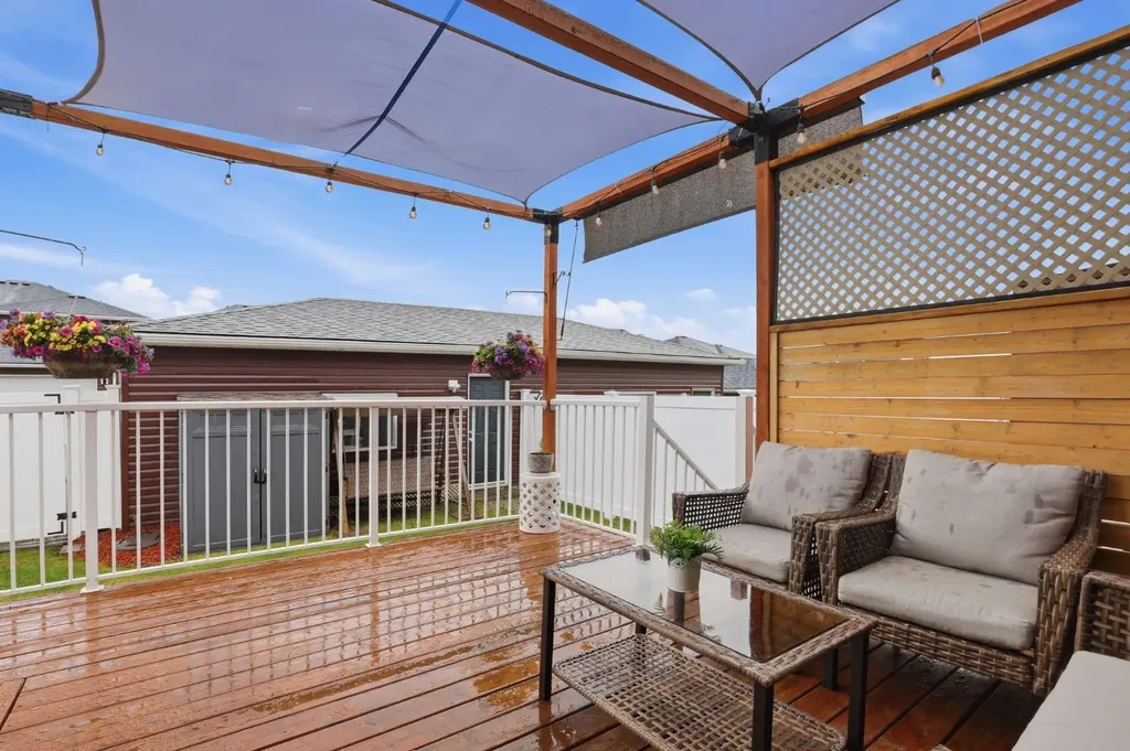 33 Redstone Common NE Calgary AB T3N 0K3