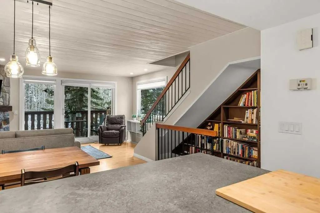 1061 Evergreen Circle Canmore AB T1W 2R2