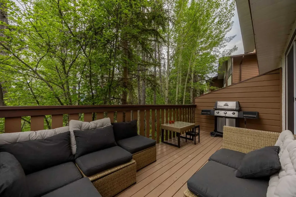 1061 Evergreen Circle Canmore AB T1W 2R2