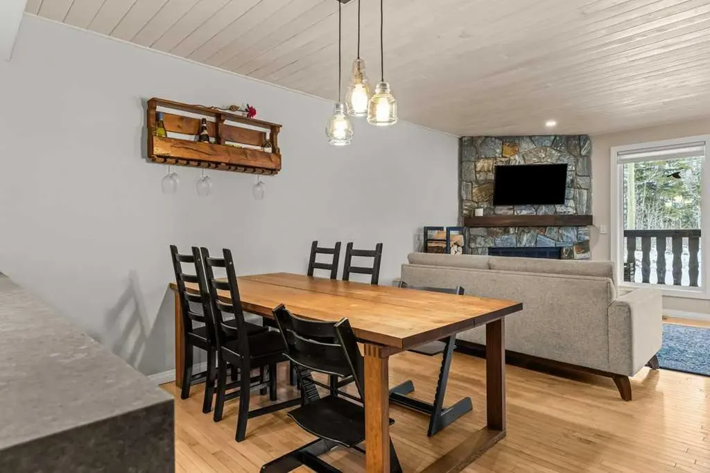 1061 Evergreen Circle Canmore AB T1W 2R2
