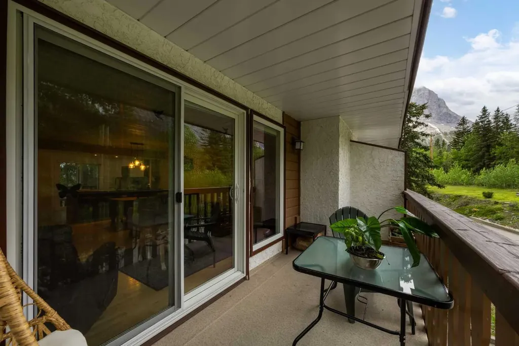 1061 Evergreen Circle Canmore AB T1W 2R2