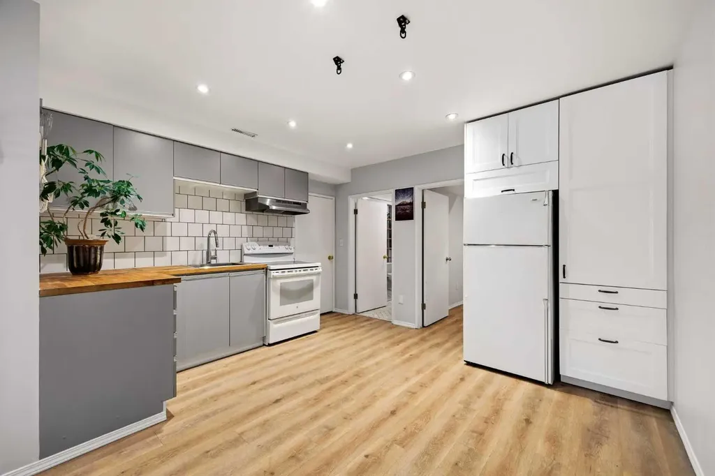 1061 Evergreen Circle Canmore AB T1W 2R2