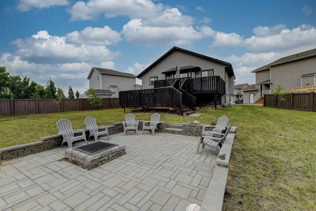 10201 124 A Avenue Grande Prairie AB T8V 6J2
