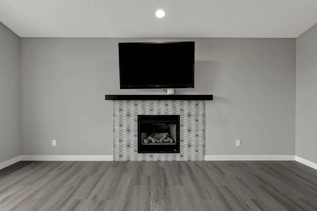 10201 124 A Avenue Grande Prairie AB T8V 6J2