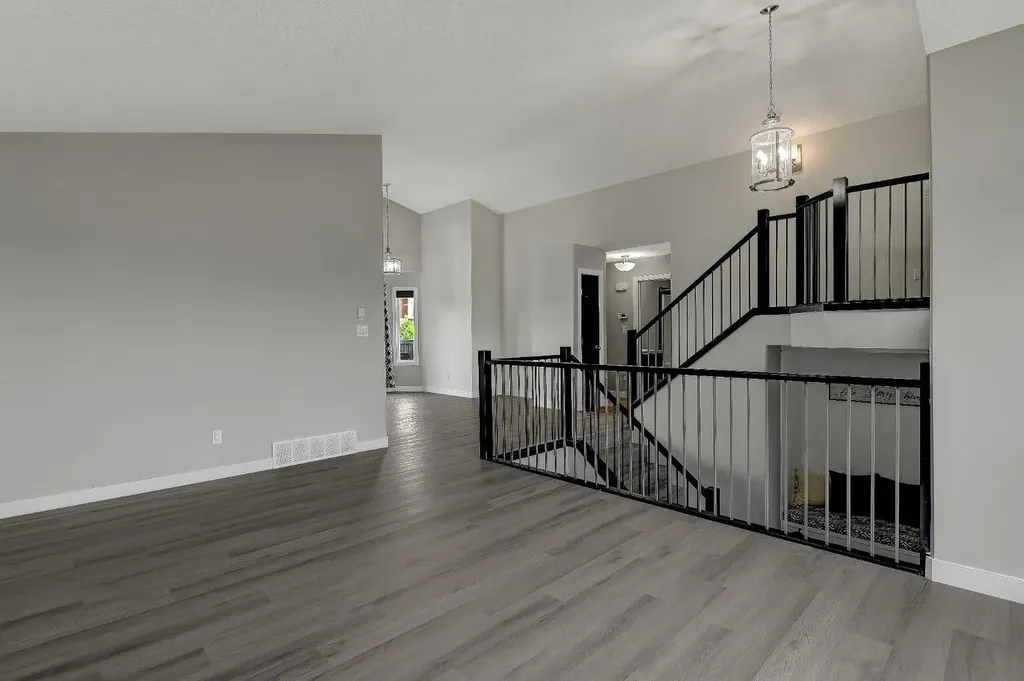 10201 124 A Avenue Grande Prairie AB T8V 6J2