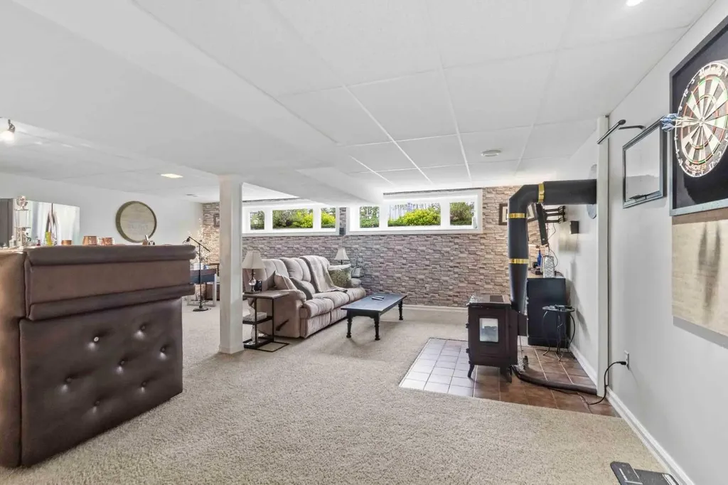 441 Signal Road Fort Mcmurray AB T9H 3W6