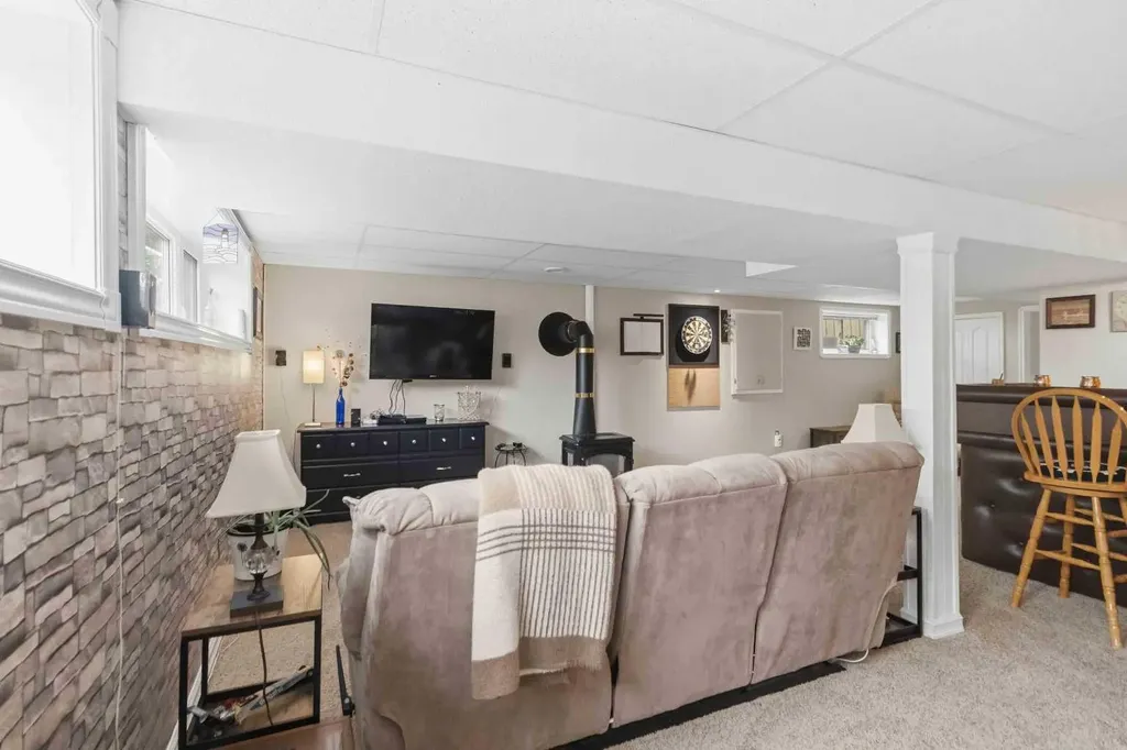 441 Signal Road Fort Mcmurray AB T9H 3W6