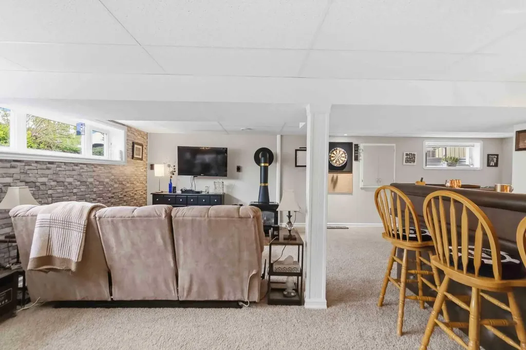 441 Signal Road Fort Mcmurray AB T9H 3W6