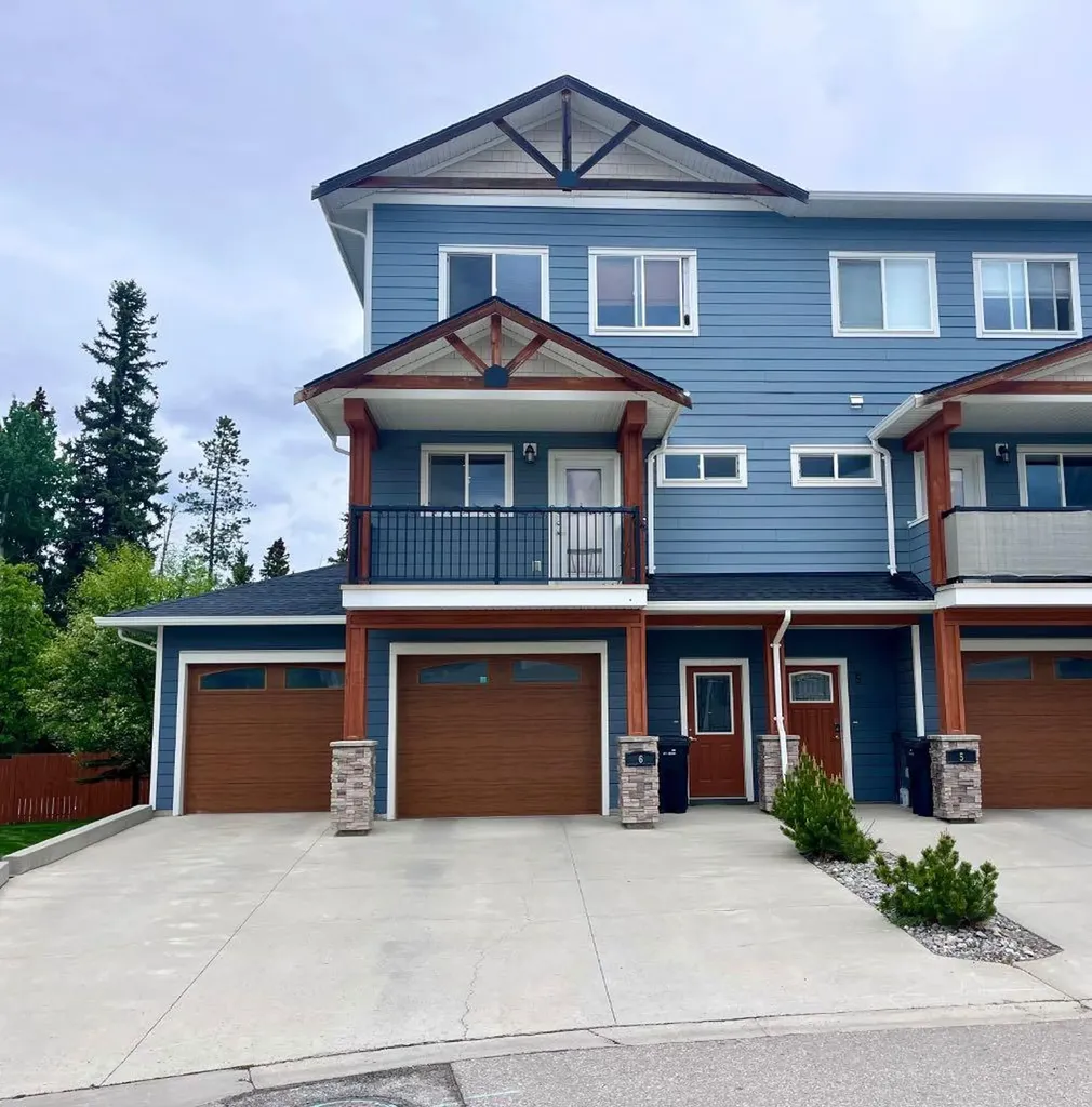 214 Mcardell Drive Hinton AB T7V 0A9