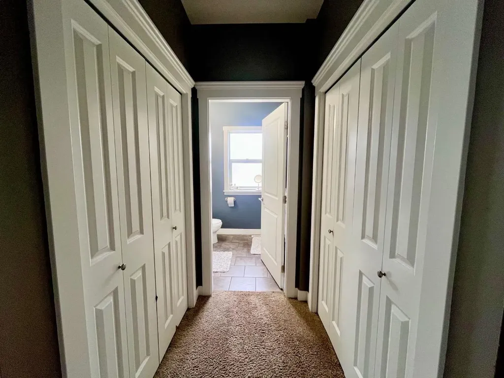 214 Mcardell Drive Hinton AB T7V 0A9