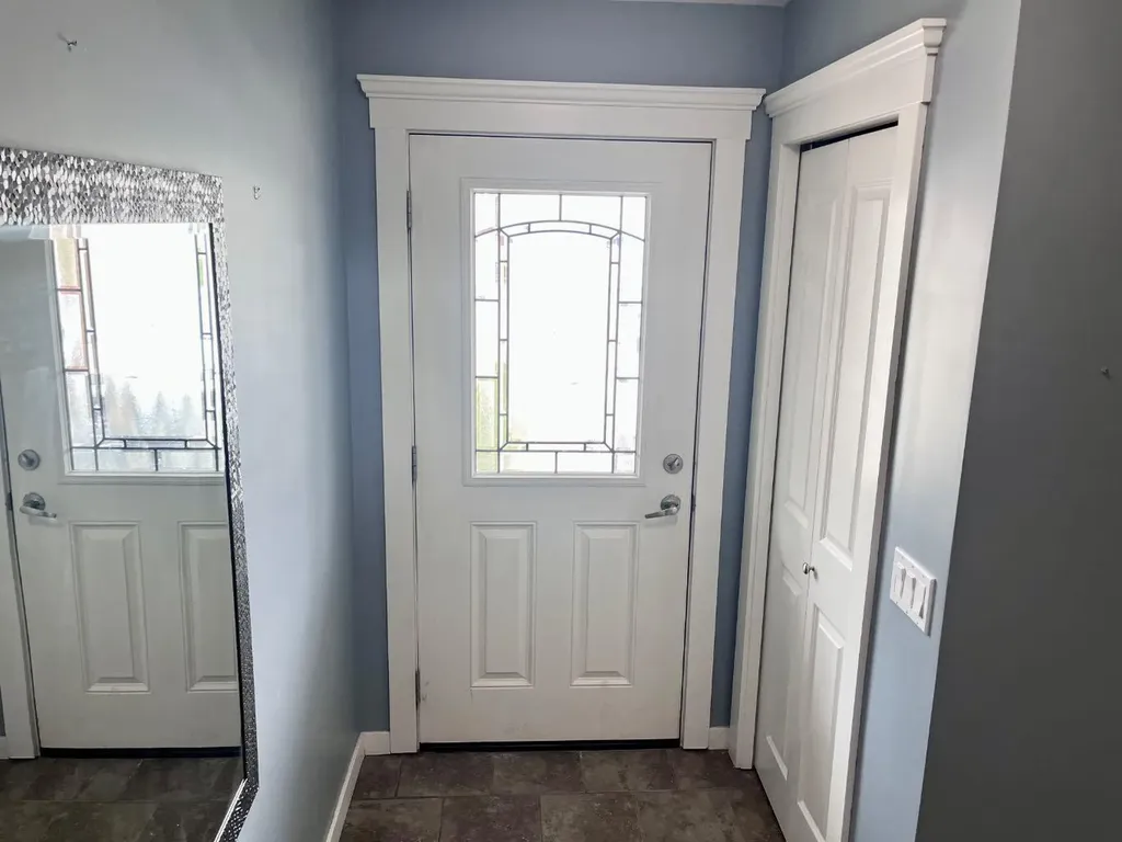 214 Mcardell Drive Hinton AB T7V 0A9