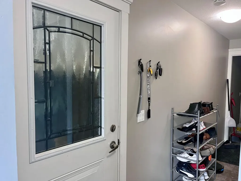 214 Mcardell Drive Hinton AB T7V 0A9