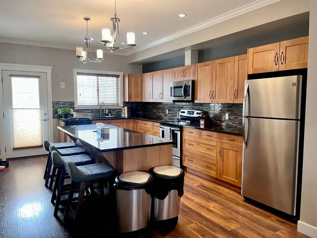 214 Mcardell Drive Hinton AB T7V 0A9